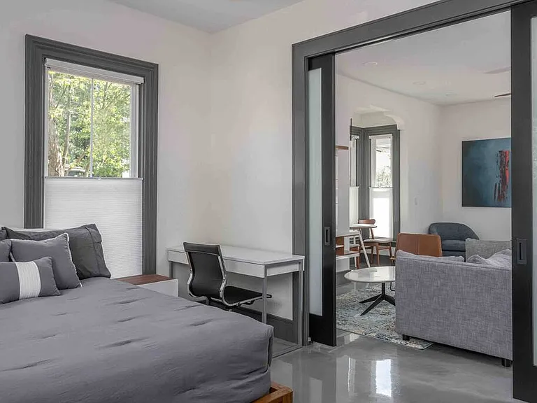 33 Pitt St #1 — Photo 15