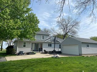 307 N Hood St, Clare, IA 50524