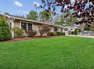 60 Prior Dr, Framingham, MA 01701