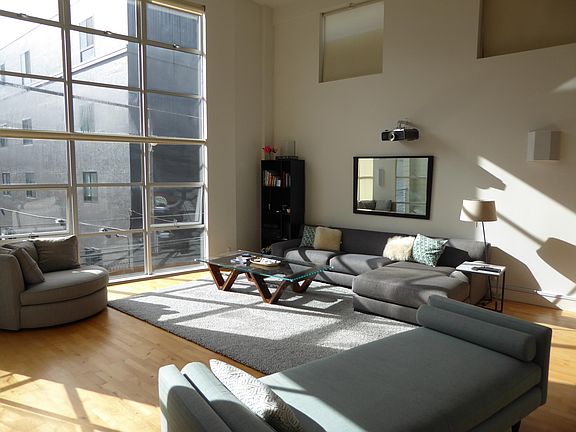 2nd image of 1335 Minna St