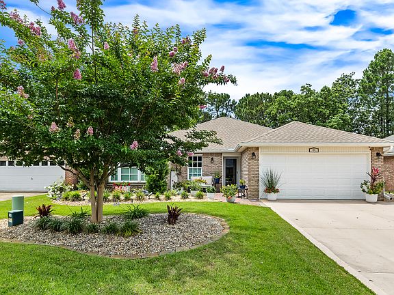 5th image of 204 Bay Tree Dr