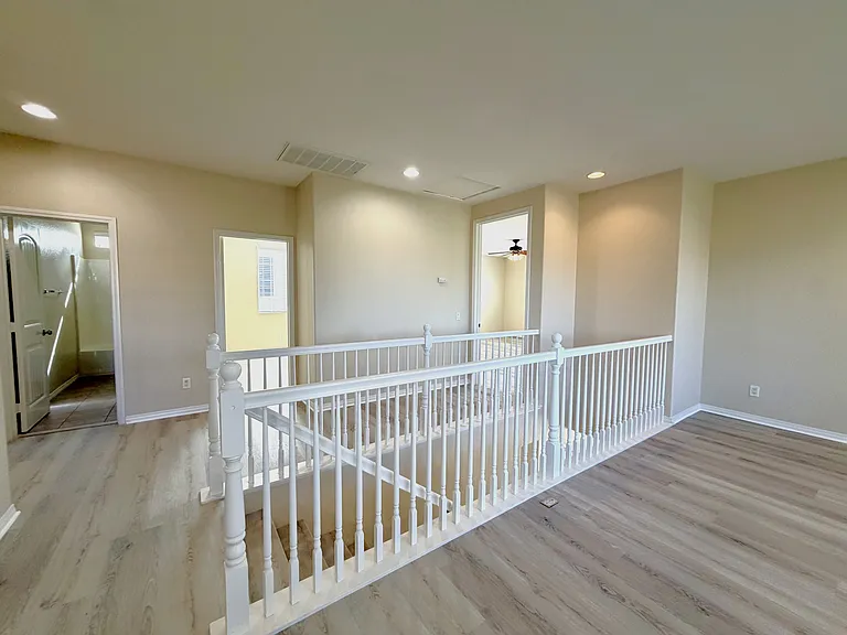 40220 Emily Pl — Photo 30