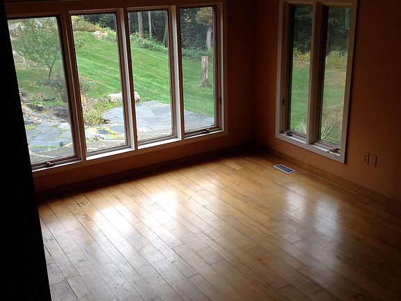 4th image of 74 Long Hill Rd