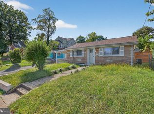 2136 S Monroe St, Arlington, VA 22204