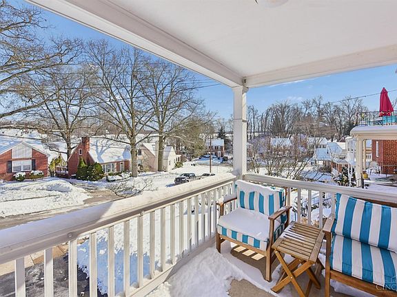 3rd image of 4115 Paxton Woods Dr