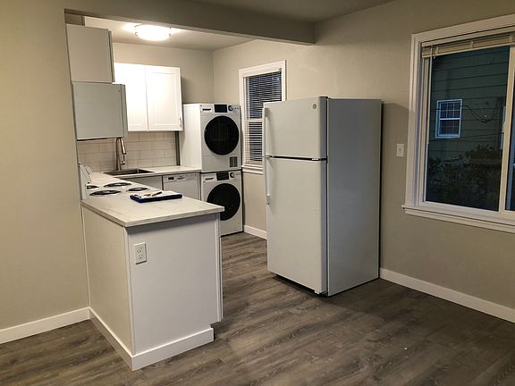 3rd image of 508 S Oak St #508
