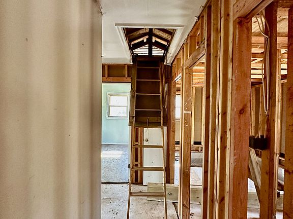 5th image of 13047 Auburn Mill Ln