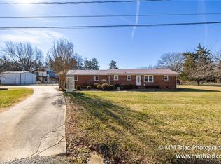 4225 Pearl Ave, Sophia, NC 27350