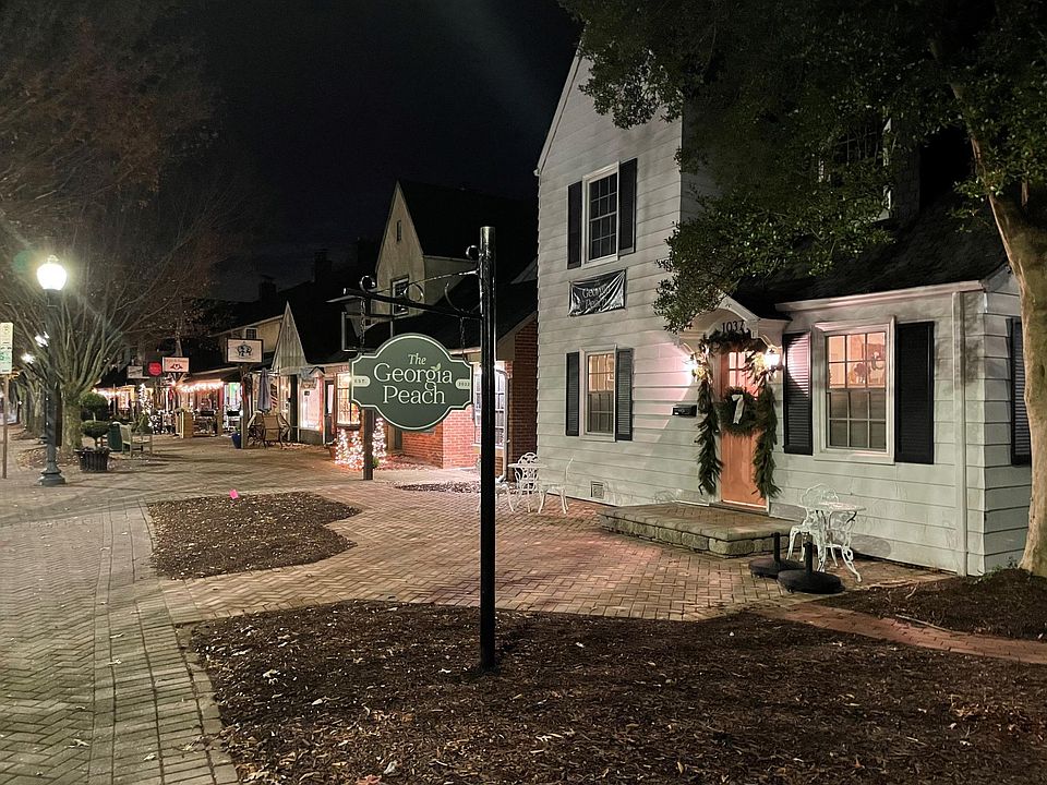 1st image of 10377 Warwick Blvd