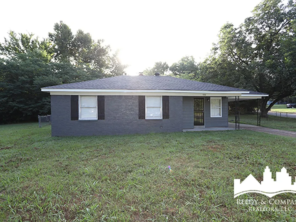1380 Rolling Hills Dr