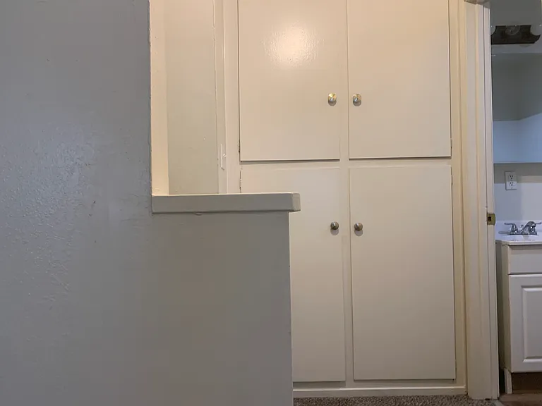 Quiet multi plex walking distance to downtown! For rent — Photo 31
