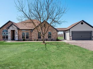 9113 Gregory Rd, Sanger, TX 76266