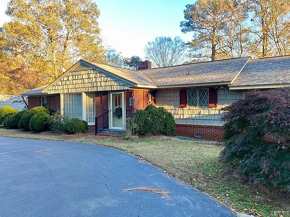 5th image of 377 Franklin Dr