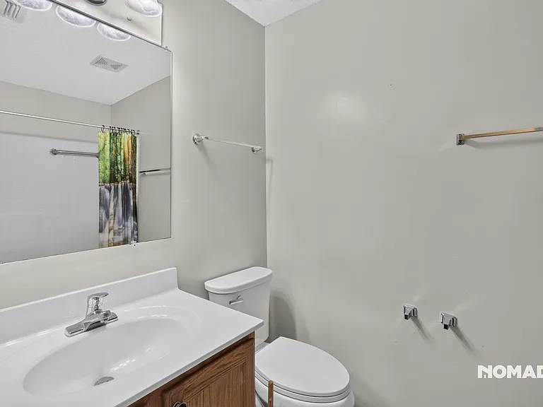 14169 Spring Hill Dr — Photo 24
