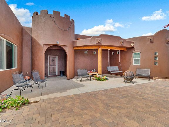 3rd image of 3528 N VAL VISTA Road