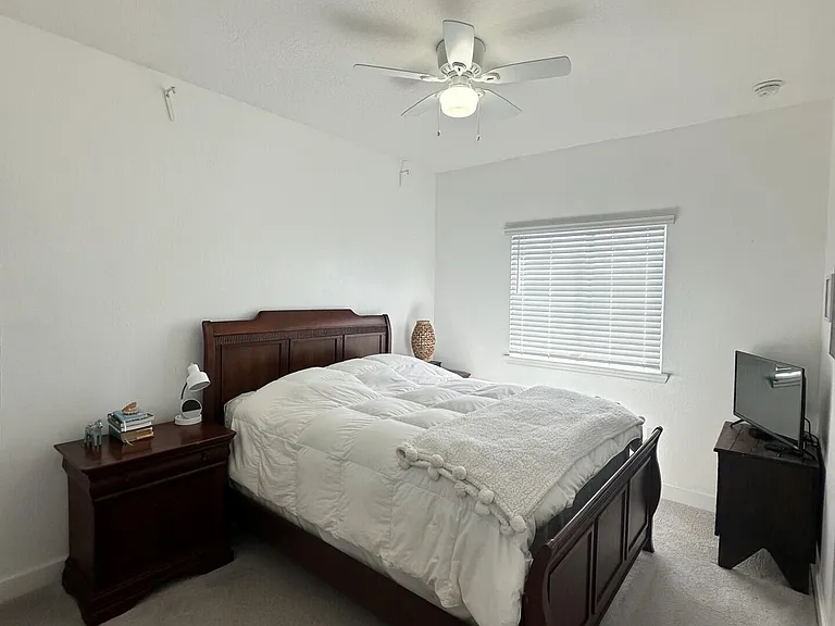 228 Dalton Cir — Photo 20