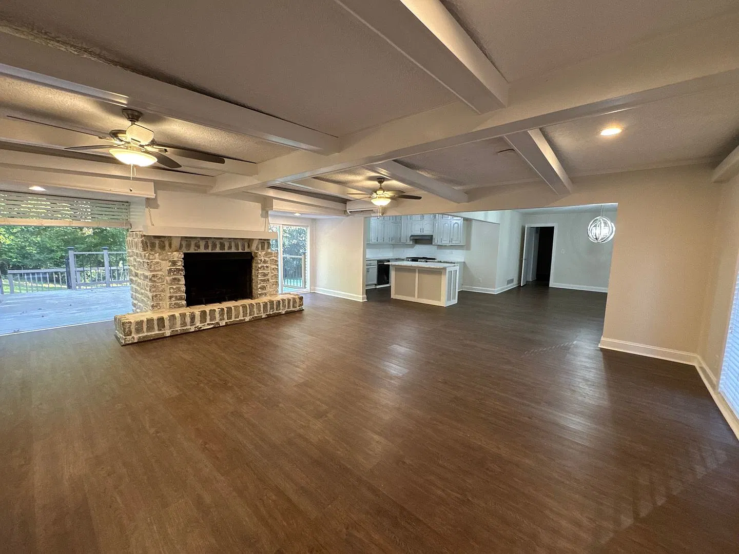 Large & Modern 4 Bed 2 Bath Home w/ Additional Rooms In Douglasville! — Photo 3