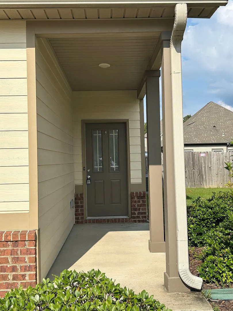 Beautiful 4-Bedroom Home in McCalla's Cheshire Cove! — Photo 4
