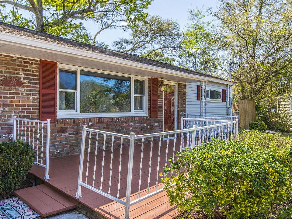 1227 Hawthorne Cir, Hanahan, SC 29410 Zillow