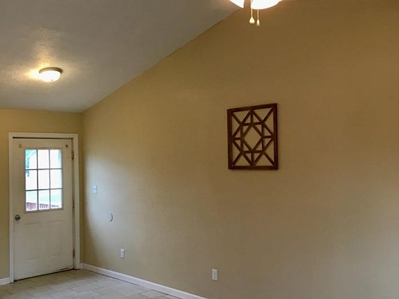 3rd image of 126 Arvin Dr