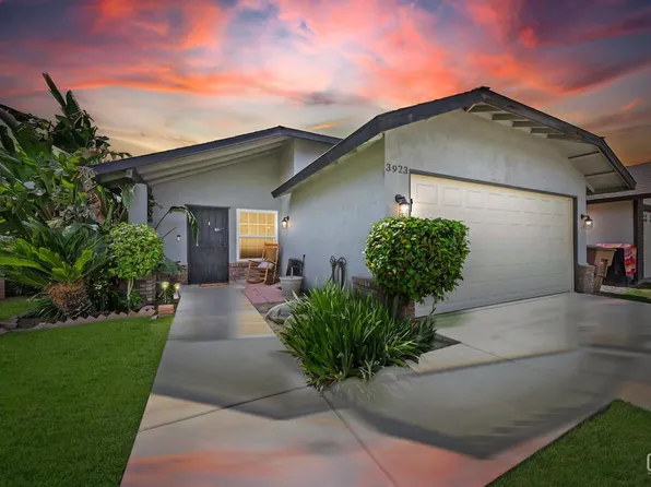3923 Park View Dr, Bakersfield, CA 93311