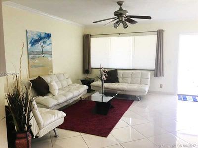 600 Layne Blvd APT 214, Hallandale Beach, FL, 33009