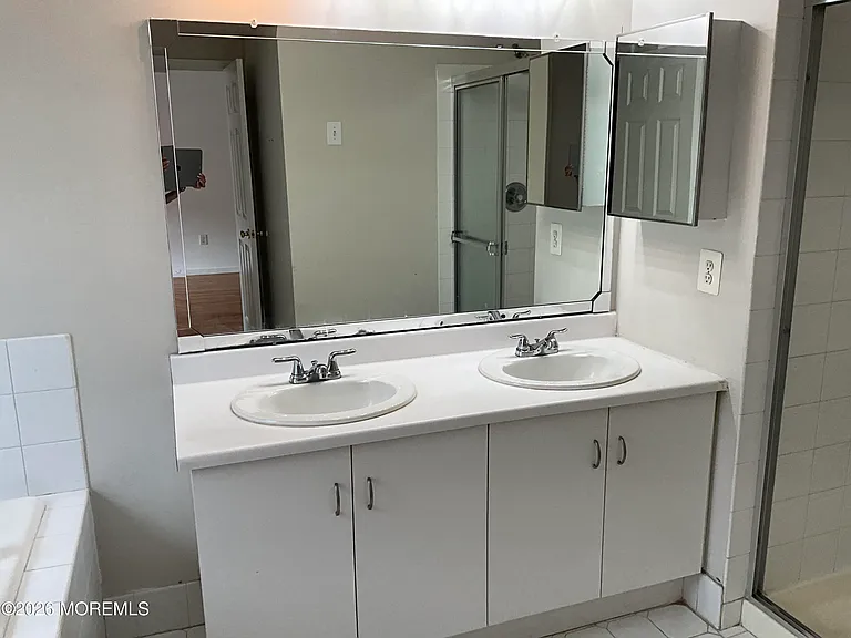 67 Daniele Dr — Photo 12
