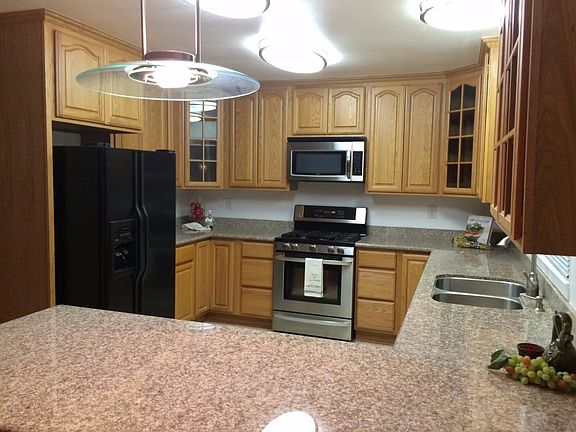 5th image of 432 Mill Pond Dr
