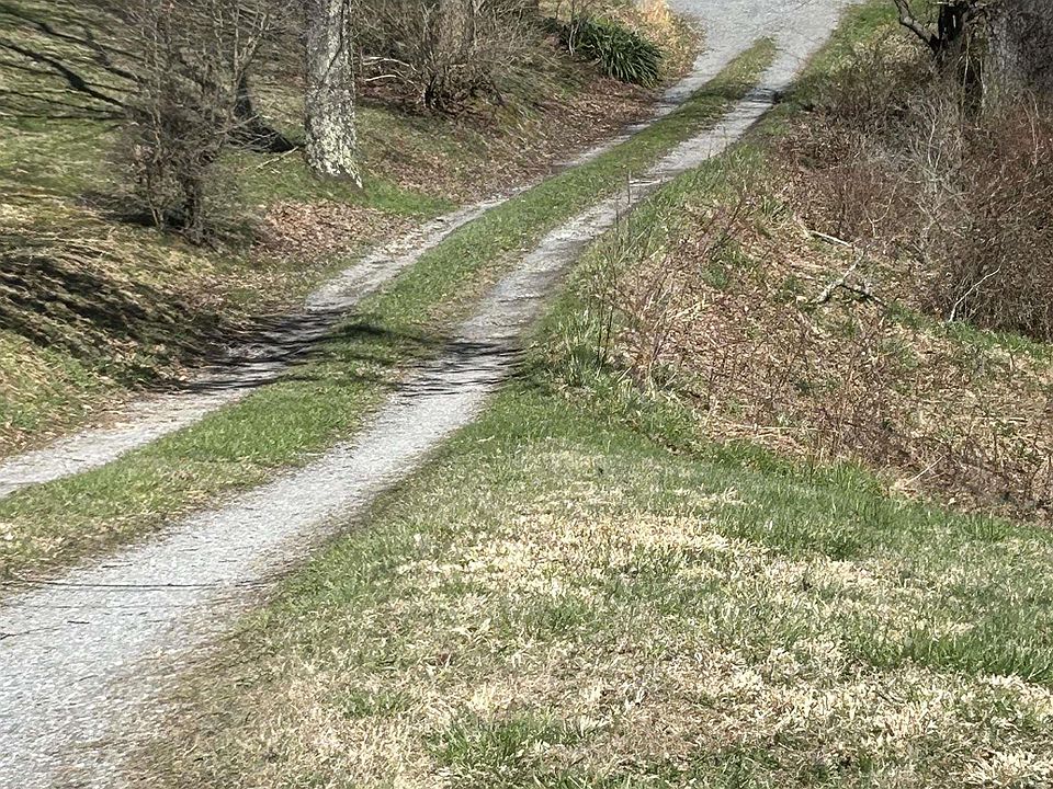 1st image of 540 Cherry Run Rd