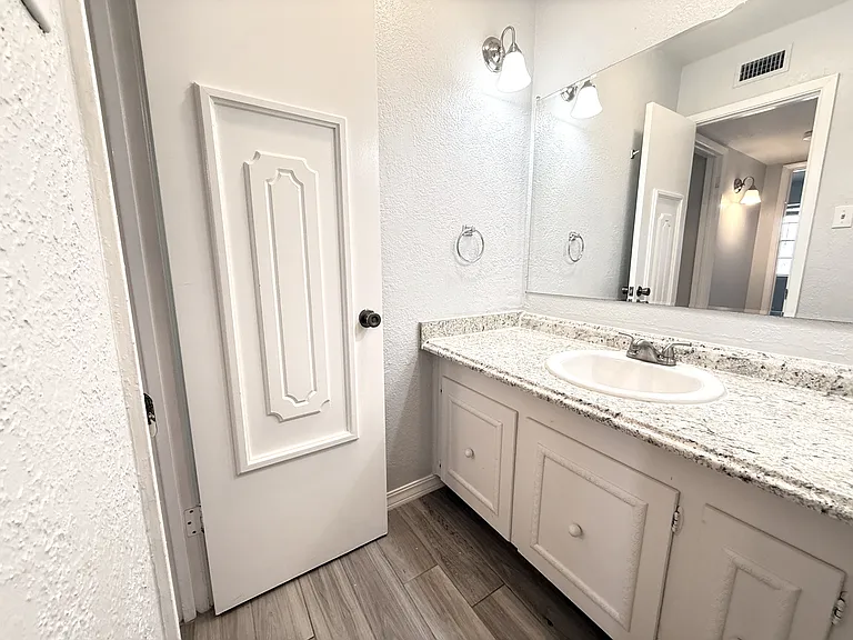 4800 N Stanton St #183-1 — Photo 38
