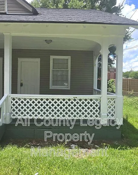 31 Ivy St #B — Photo 1