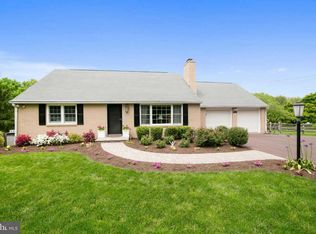 827 Lederach Cross Rd, Schwenksville, PA 19473