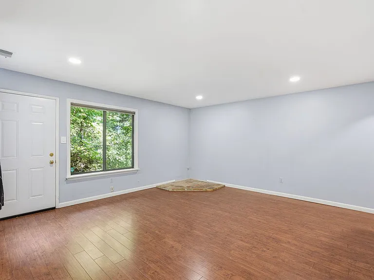 3103 Babashaw Ct — Photo 2