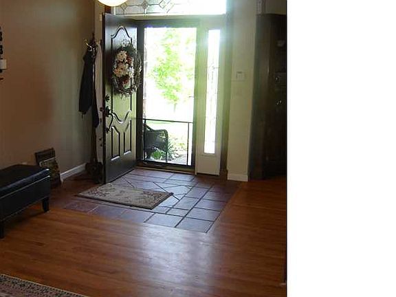 5th image of 6943 Clematis Cir