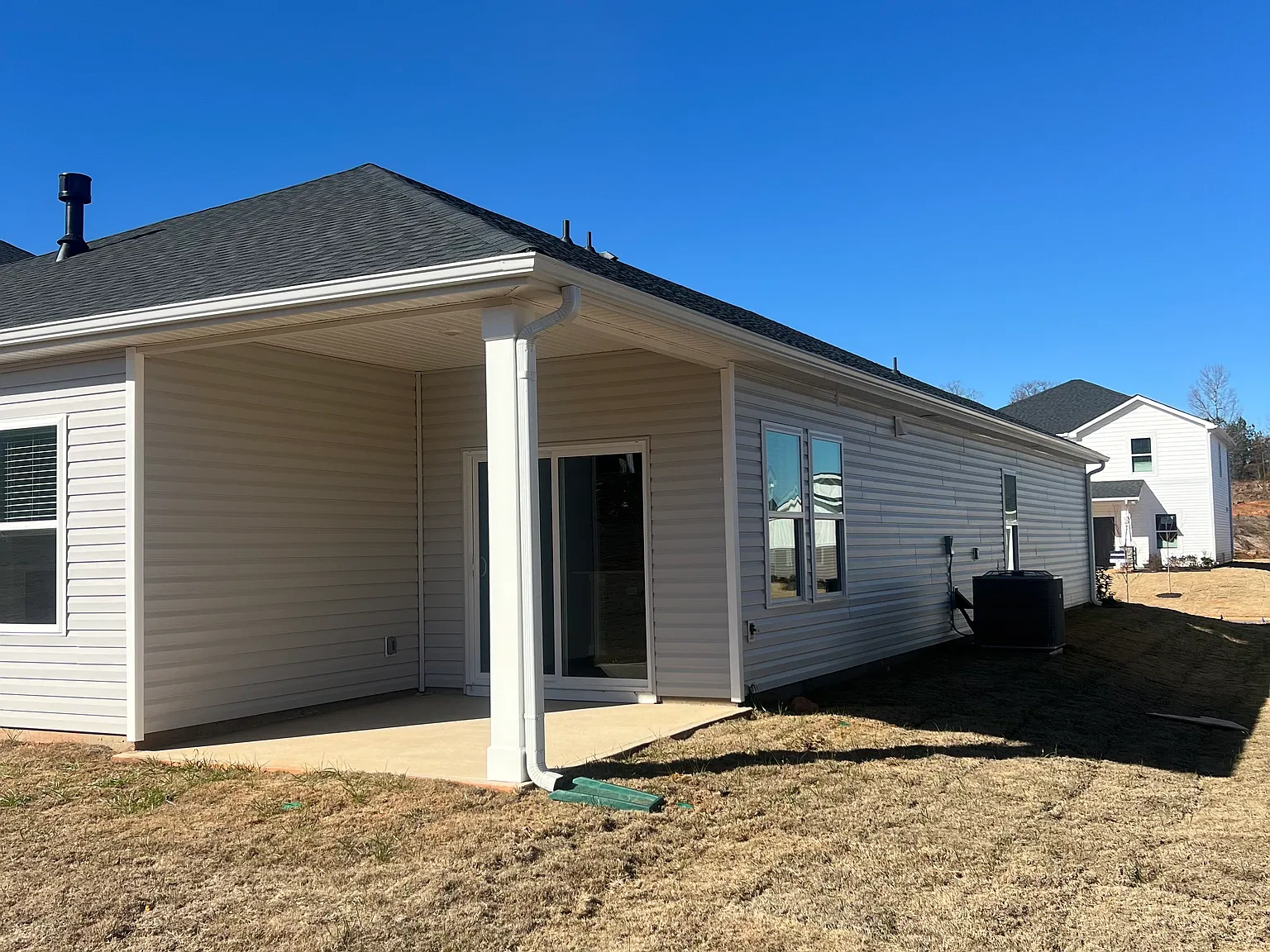 4 bed, 1835 sqft, $2,275 — Photo 4