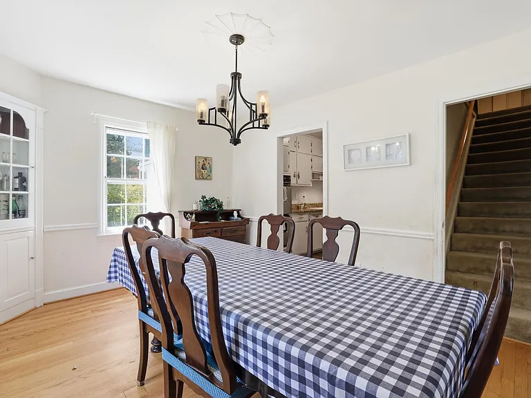 7322 Edmonston Rd — Photo 9
