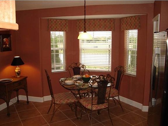 4th image of 4166 Dinner Lake Way
