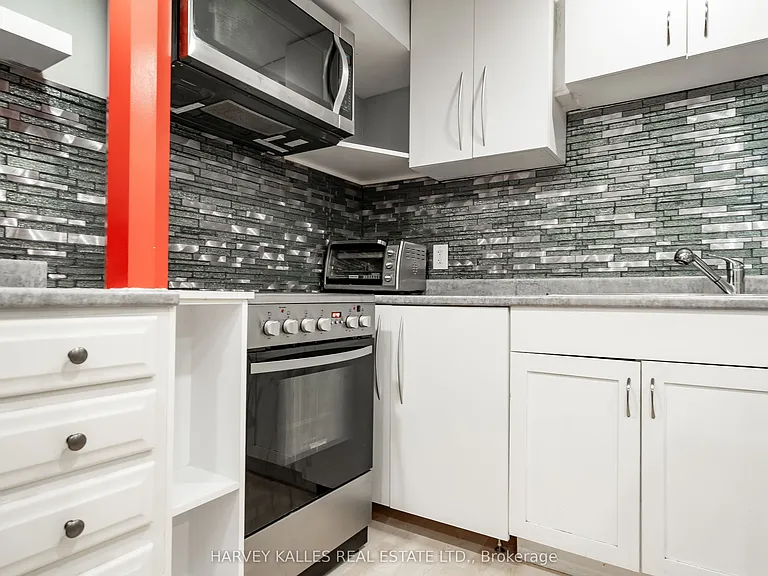 68 Nantucket Dr #BASEMENT — Photo 11
