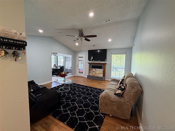 5th image of 12179 E 35th St