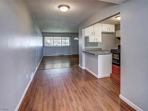 5th image of 13195 Richards Dr