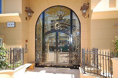 Elegant & Luxurious Condo