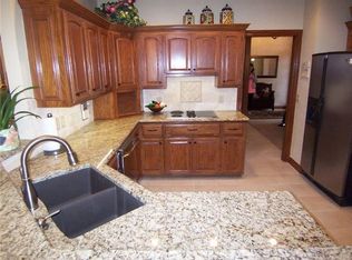 813 Parkside Rd, Norman, OK 73072