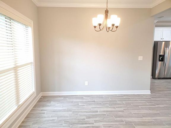 5th image of 207 Savannah Dr