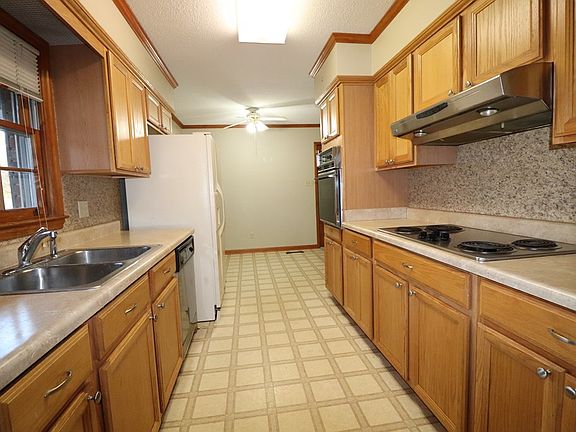 5th image of 1209 Kimberly Dr