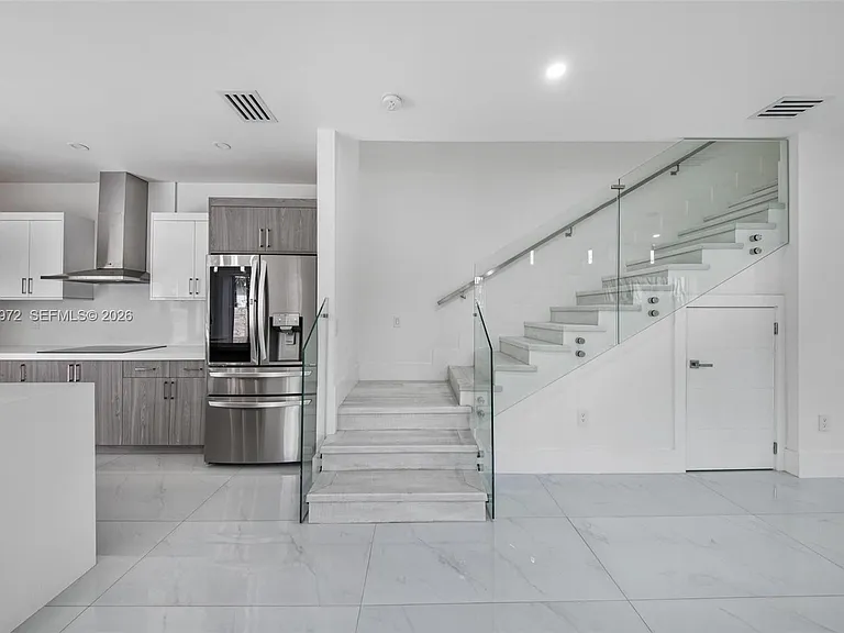 3142 Carter St #3142 — Photo 4
