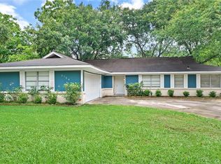 2104 Ivie Lee St, Baytown, TX 77520