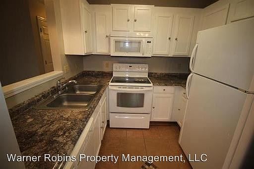 5th image of 138 Carriage Hill Dr
