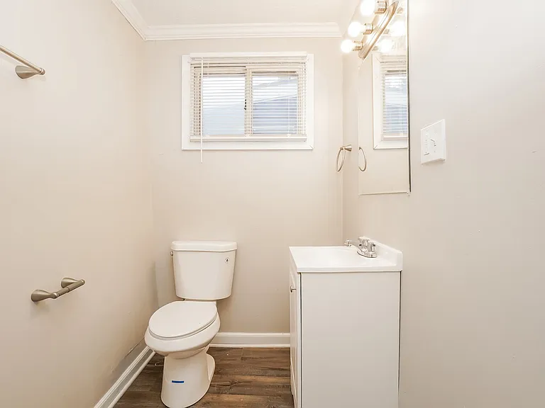 1333403_026_main_bathroom_12963191.jpg