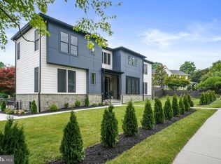 500 Malcolm Rd NW, Vienna, VA 22180