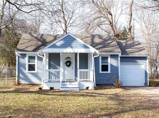 8600 Hayes St, Overland Park, KS 66212